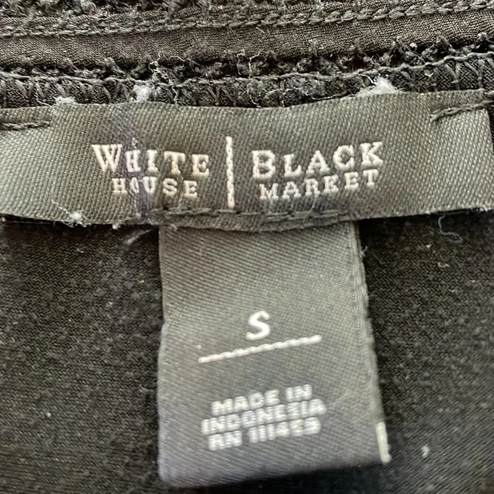White House Black Market Top Size Small - Picture 3 of 3
